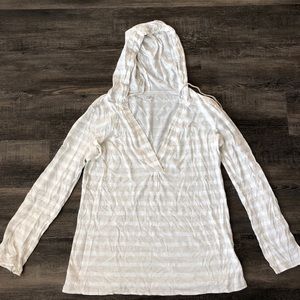 Long sleeve hooded shirt